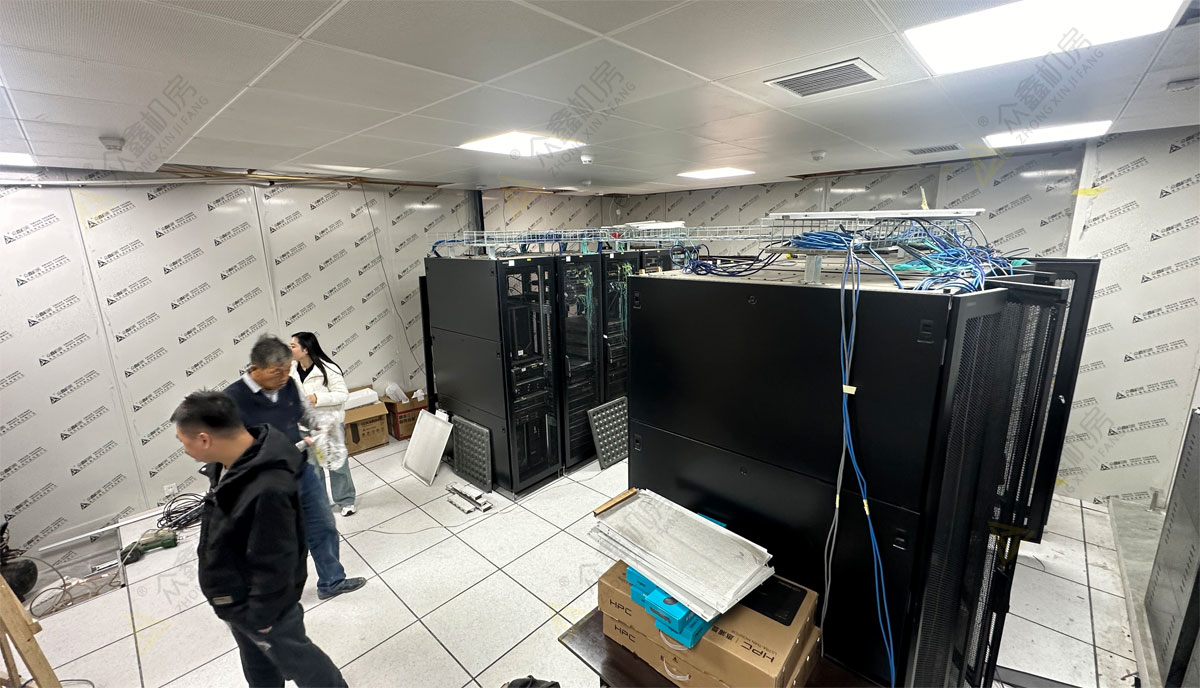 機房彩鋼墻板.jpg 729(.jpg